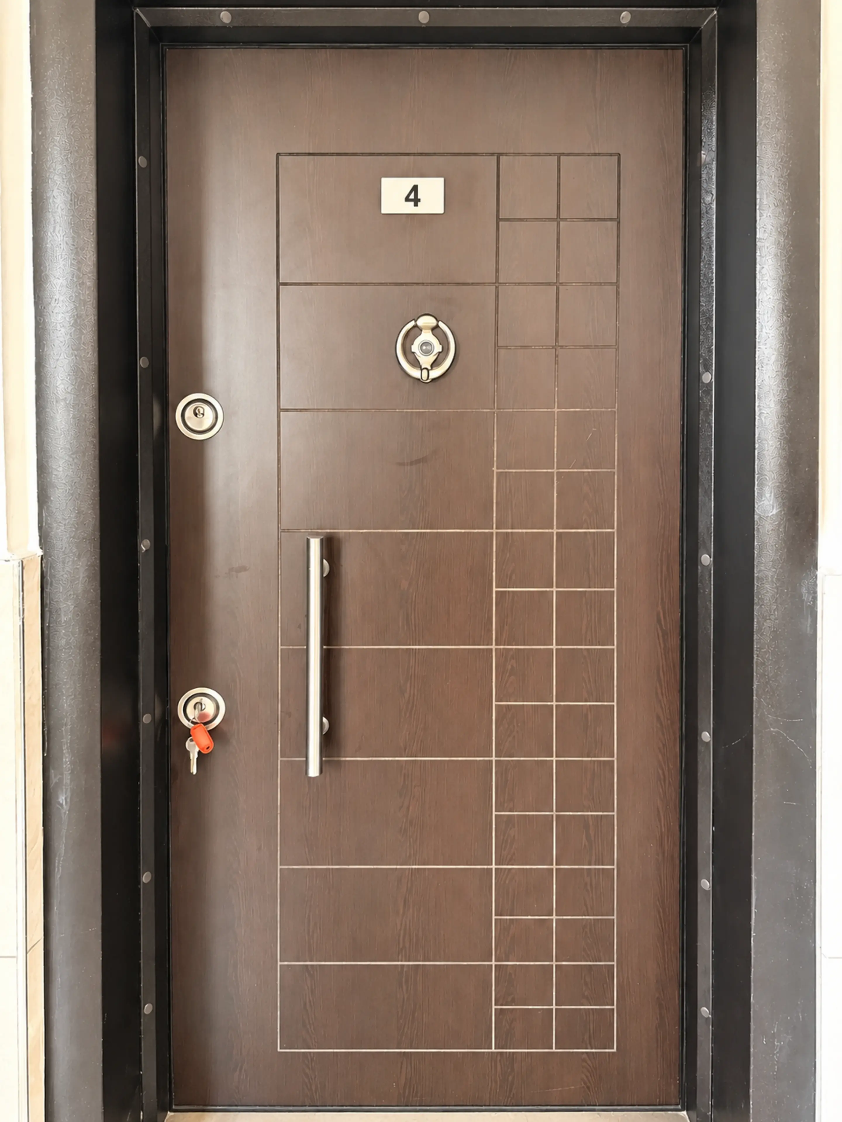 ERKILIC APART Daire 4 giriş kapısı